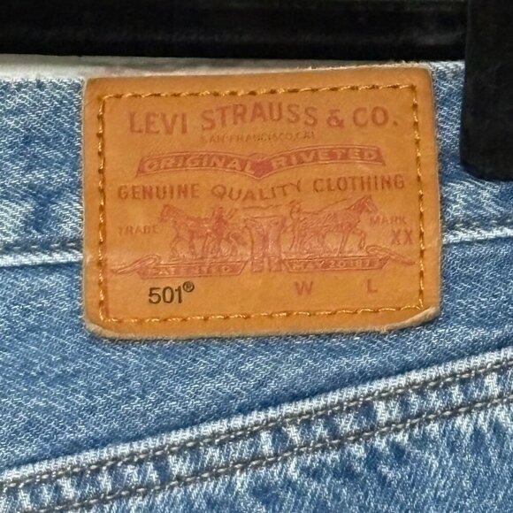 Levi's 501 Button Fly Distressed Bottoms 30 - Picture 7 of 9